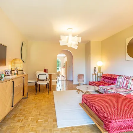 Mariposa - Golf Du Phare De 비아히쯔